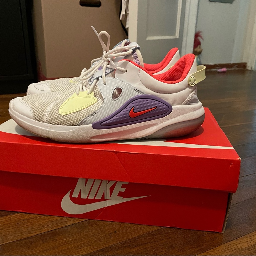 Nike Joyride size 9.5